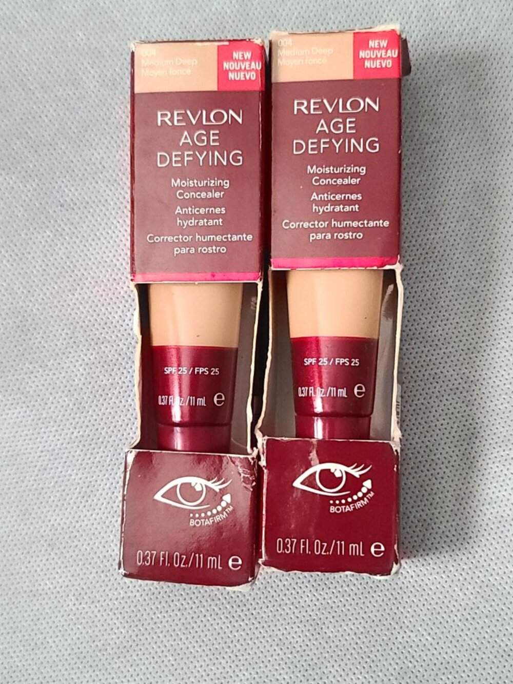 2 Revlon Age Defying Moisturizing Concealer SPF 25 004 Medium Deep 0.37 Fl Oz